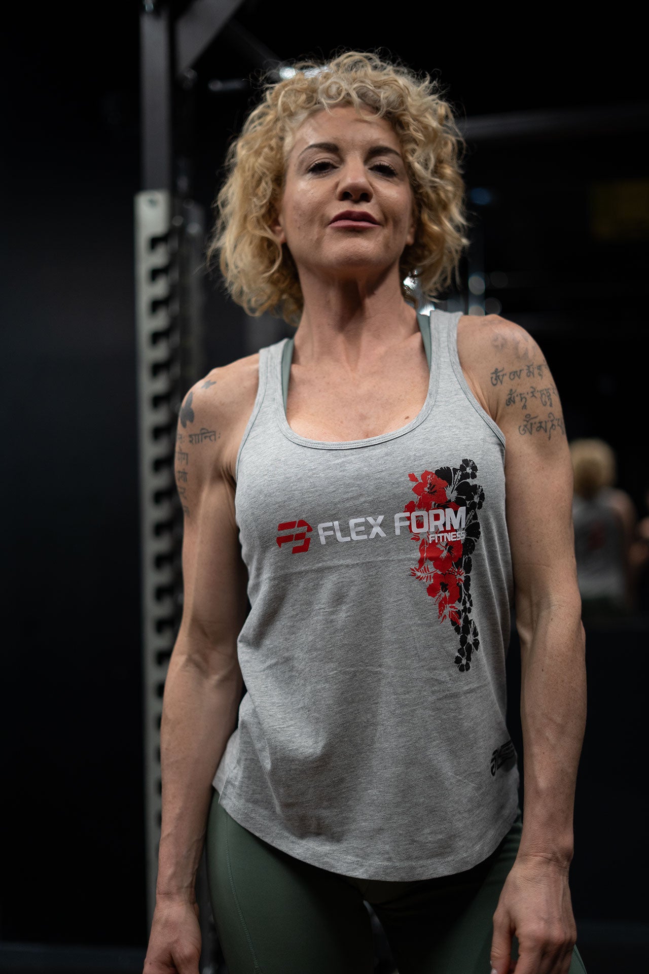CAMISETA TIRANTE TWO CAYENNES MUJER